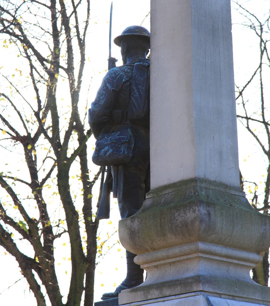 Ilford War Memorial statue
